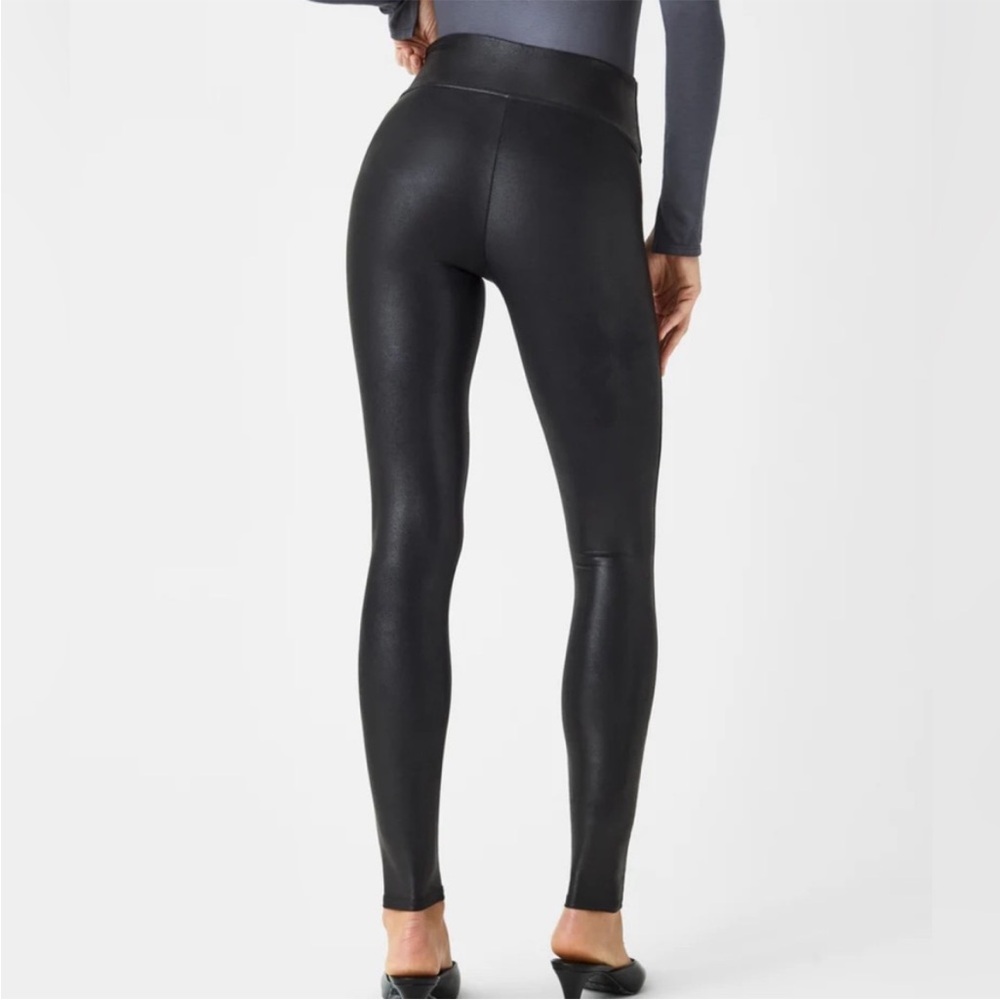 Spanx Faux Leather Leggings 2437Q Size XL - Picture 2 of 11